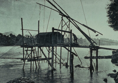 Salmenwaage im Hochrhein bei Grenzach-Wyhlen